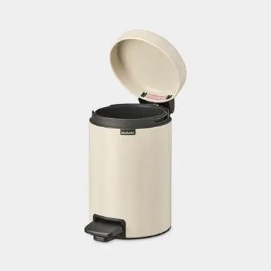 Бак для сміття Brabantia PEDAL BIN NEWICON, об'єм 5 л, бежевий (149900)